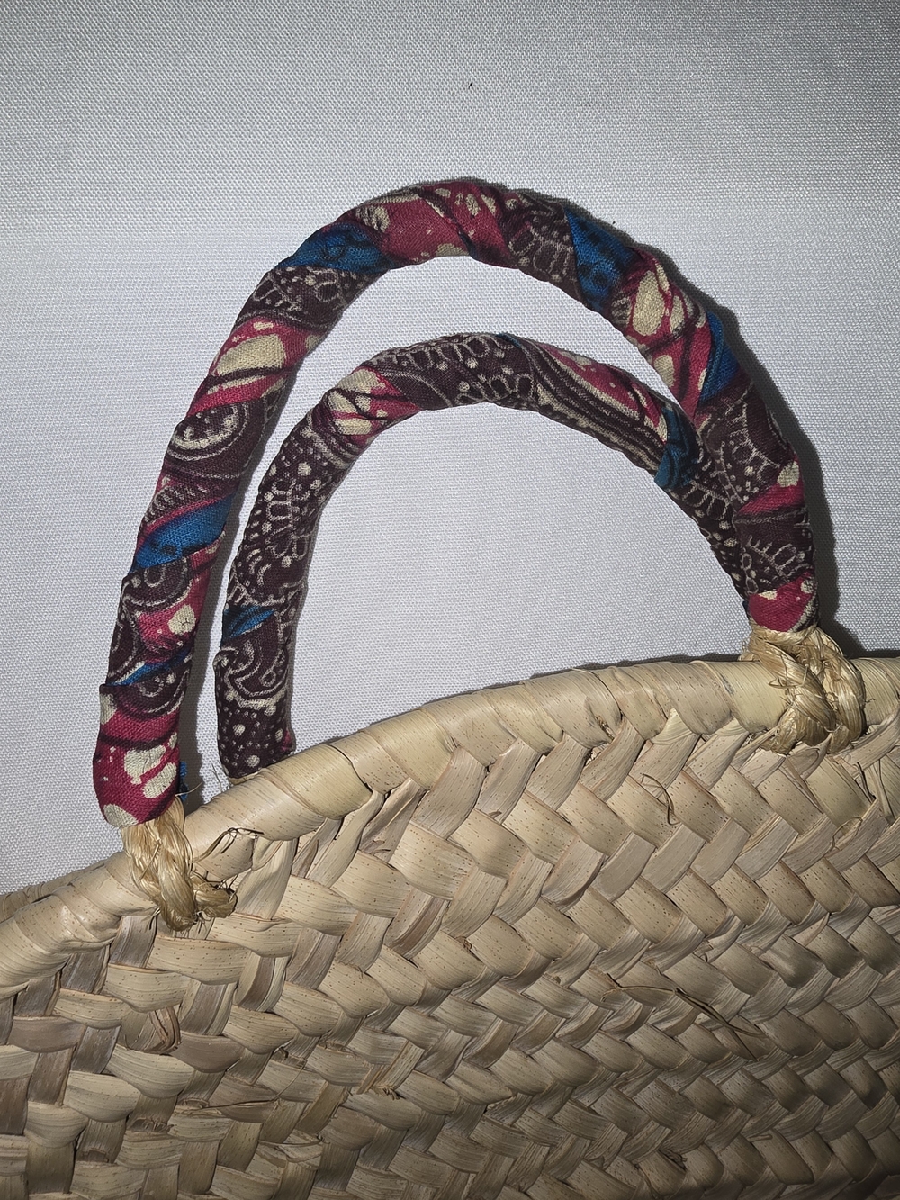 Maude Fourier Paris Kiss Kiss Lips Woven Bag View 4